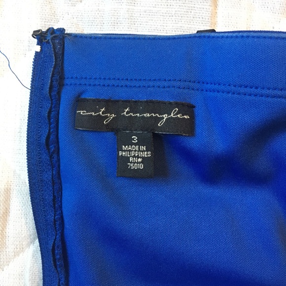 FORMAL DRESS - Picture 6 of 10